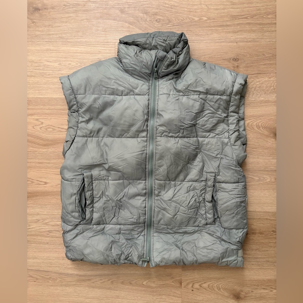 FP Movement by Free People Quilted Light Gray Puffer Vest - Picture 3 of 10